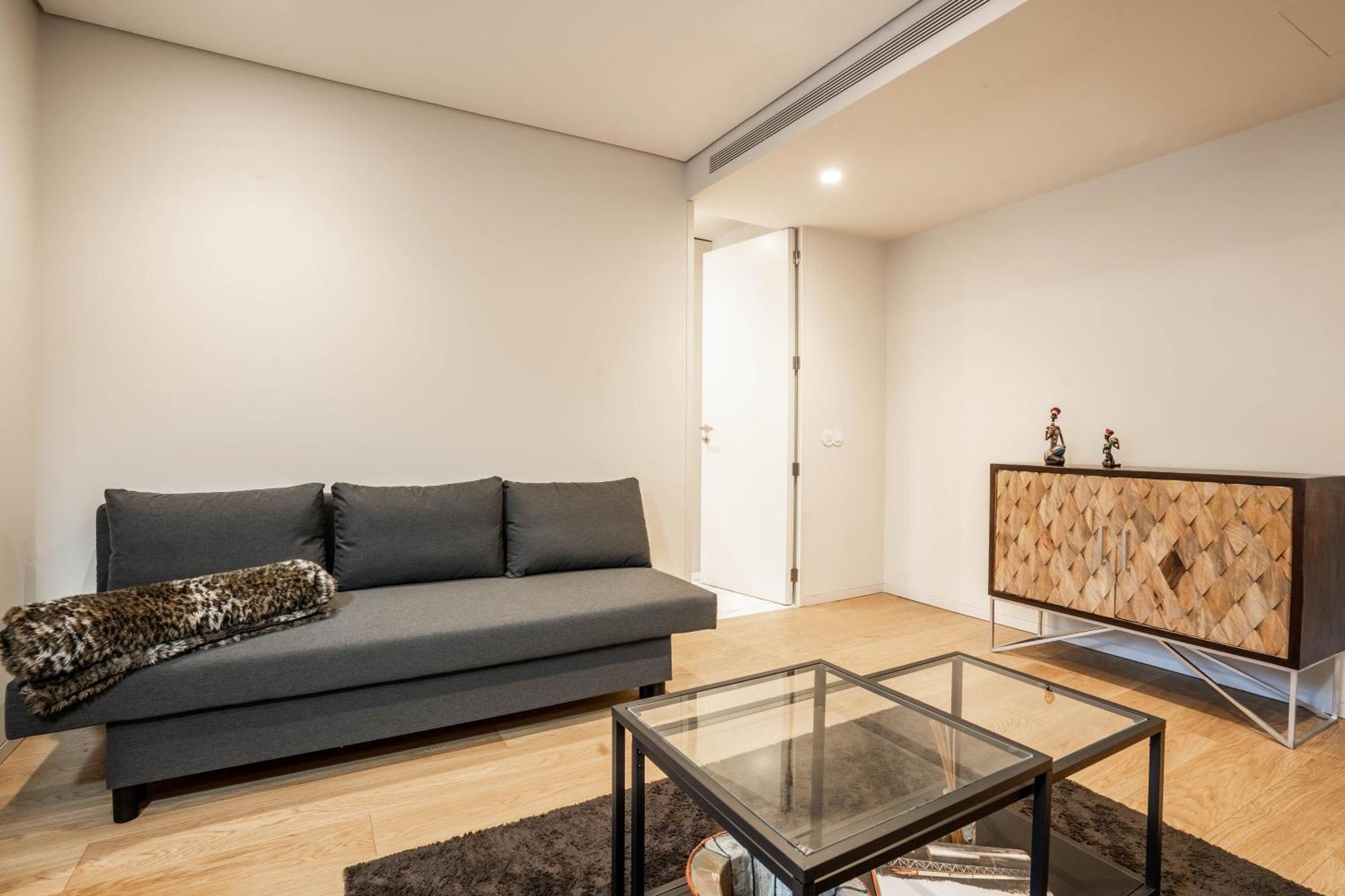 Primrose 1Br Delight W Parking By Lovelystay Porto Ngoại thất bức ảnh