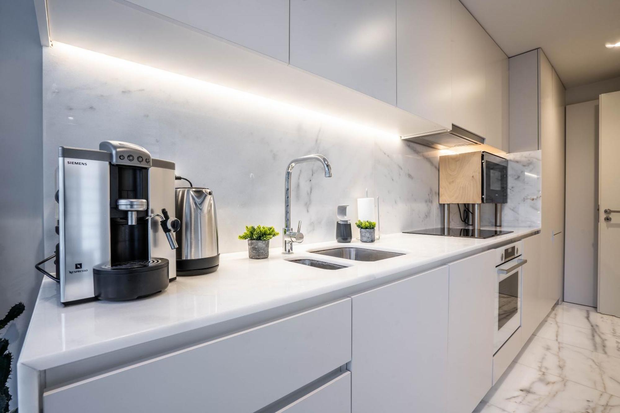 Primrose 1Br Delight W Parking By Lovelystay Porto Ngoại thất bức ảnh